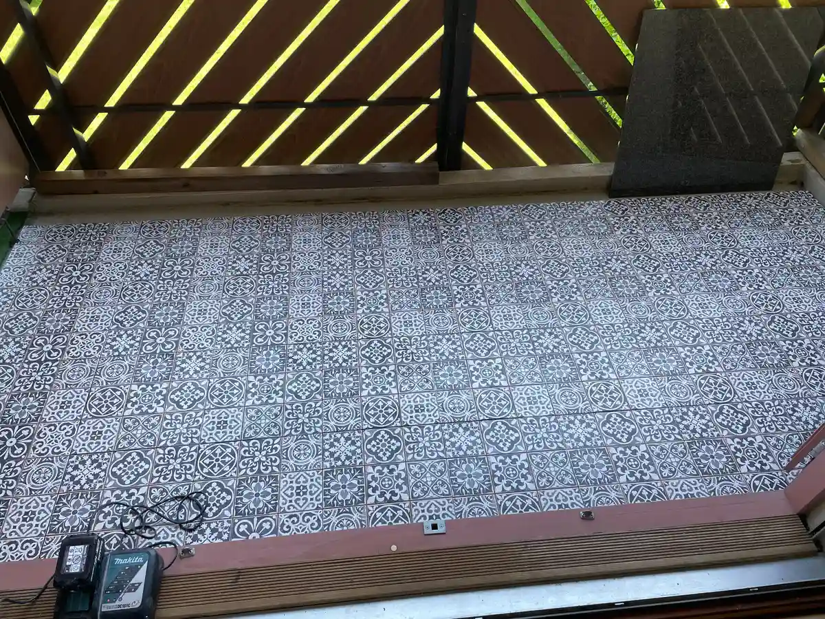 Carrelage sur balcon en bois_Villa_Collex-Bossy